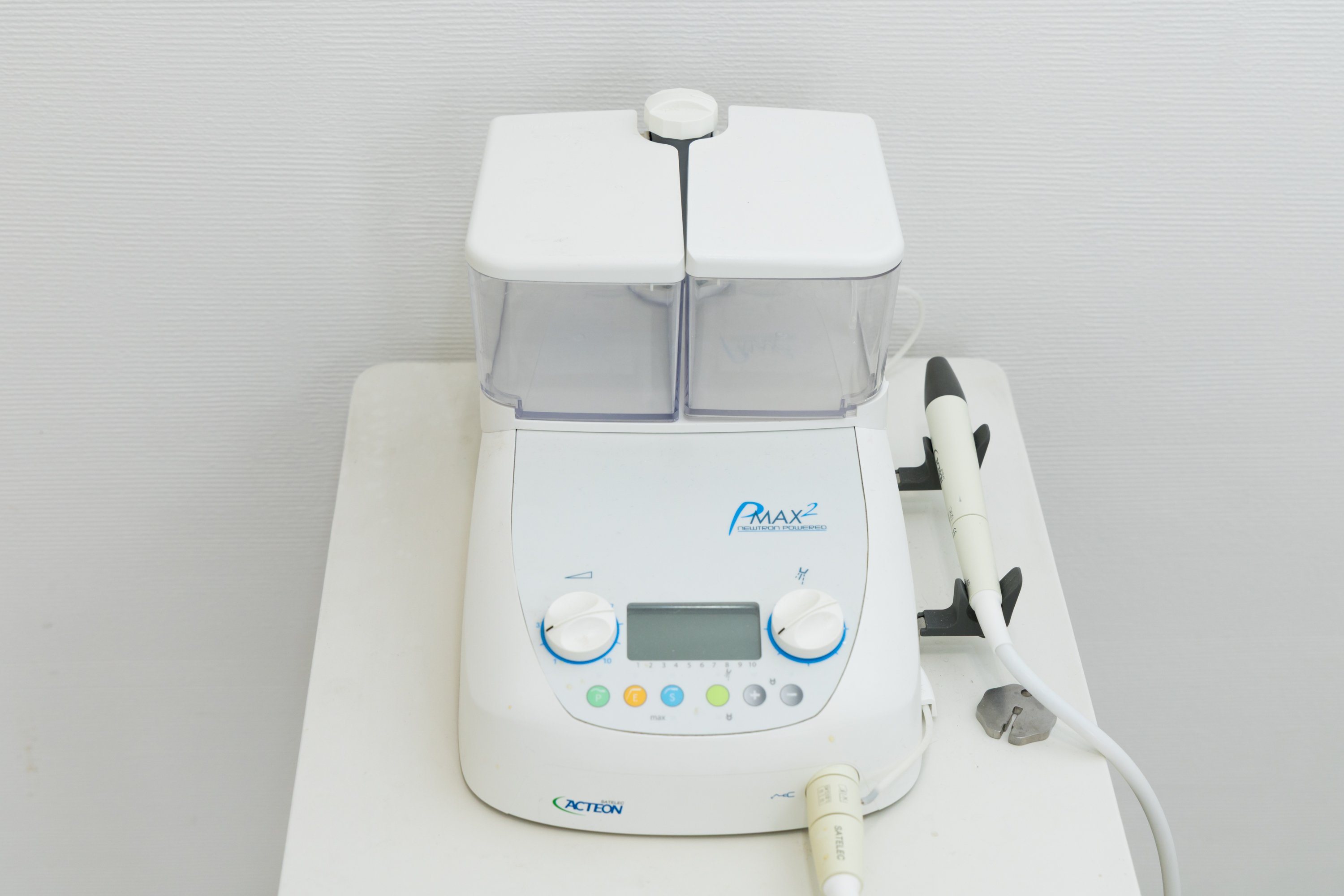 スプラソン P-MAX2（歯科用多目的超音波治療器）